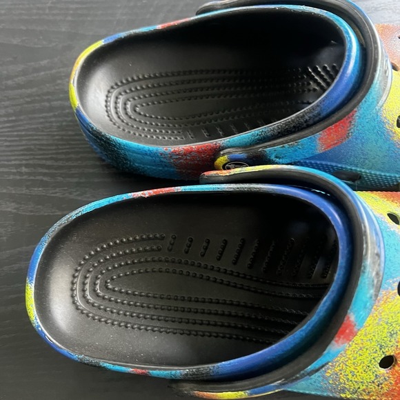 Crocs Shoes Classic Spray Tie Dye Clogs Slip On Men's 9 Women's 11 - Picture 7 of 10